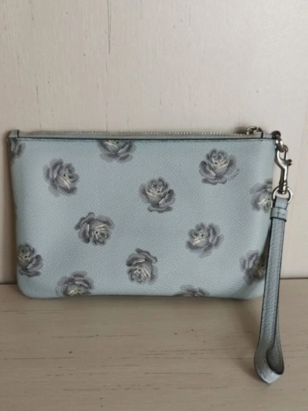 Coach Wristlet Light Blue Gray Roses